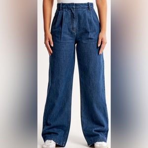 Abercrombie & Fitch Curve Love Sloane Tailored Jean- Size 10